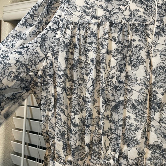 Brynley Dress blue floral ivy city co size Large - Picture 4 of 6